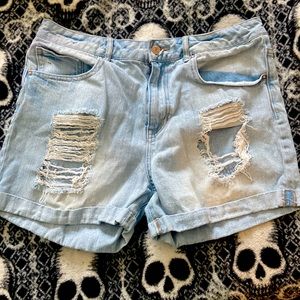 Washed out jean   blue Ripped short